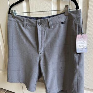 Travis Mathew mens shorts size 34 Light Grey/blue